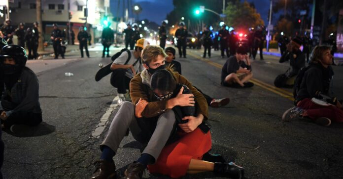 George Floyd protests: National Guard deployed in L.A.