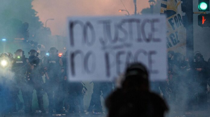 George Floyd: US protests over police brutality intensify