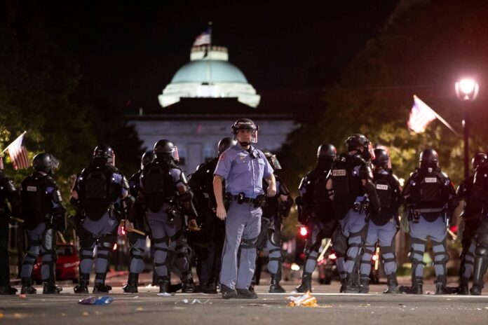 Protesters in some cities target Confederate monuments