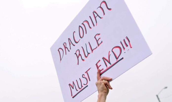 Another Doctor Argues Against Lockdown: It’s Time We Ended This Disastrous Policy