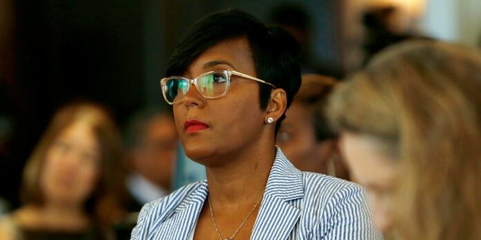 atlanta-mayors-shooting-response-watched-closely-after-protests-speech.jpg Atlanta Mayor’s Shooting Response Watched Closely After Protests Speech