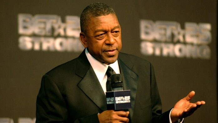 BET founder Robert Johnson says Dems taking black voters ‘for granted,’ calls for BLM to form party