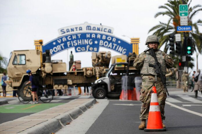 California liquor store owner uses AR-15 to protect his property from looters in George Floyd unrest