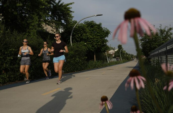 Chicago will join rest of Illinois in advancing to next phase in coronavirus reopening on Friday