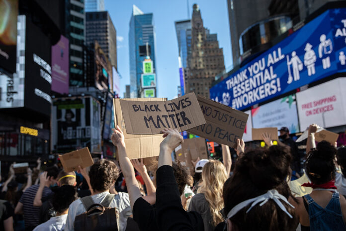 Cuomo, de Blasio order 11 p.m. curfew for New York City