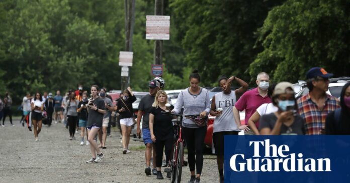 Georgia primary blighted by long lines and broken voting machines