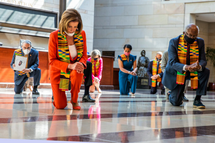 House Democrats kneel for George Floyd, unveil police reform bill