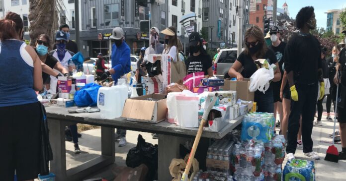 Long Beach overwhelmed by people cleaning up after looting