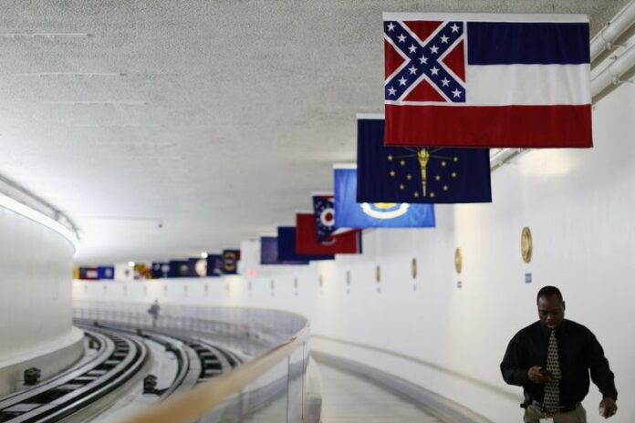 Mississippi Lawmakers Vote to Remove Confederate Battle Emblem From State Flag