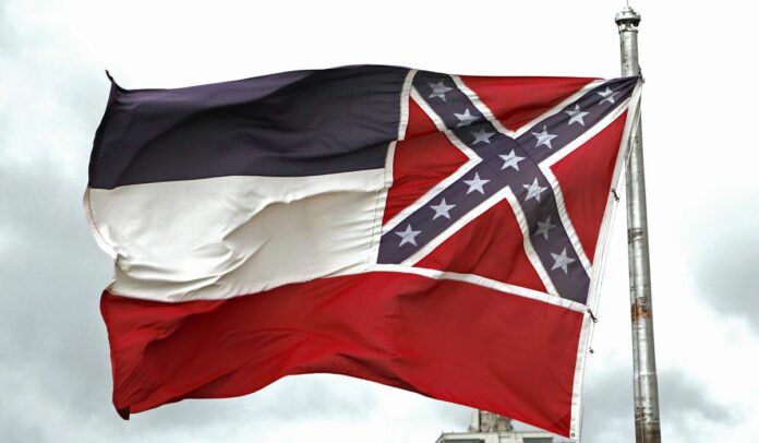 Mississippi state flag set for Confederate emblem removal