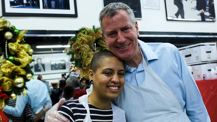 NYC Mayor Bill de Blasio stands by daughter after protest arrest, disputes media reports