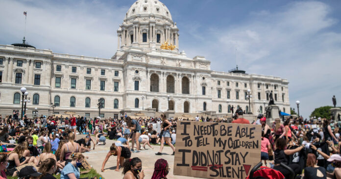 Protesters Demanded Police Reform. Minnesota Lawmakers Left Without Passing a Bill.