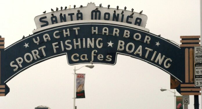 Santa Monica Curfew Again In Effect At 4 PM; L.A. Moves Curfew To 6PM