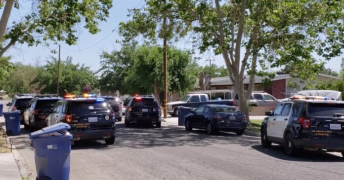 Sheriff’s deputies fatally shoot Rosamond man at home