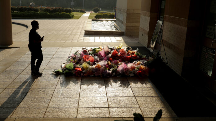 watch-family-of-george-floyd-whose-death-sparked-protests-holds-funeral-service.jpg WATCH: Family Of George Floyd, Whose Death Sparked Protests, Holds Funeral Service