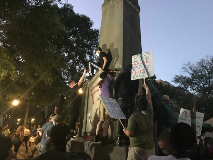 Watch live: Birmingham taking down Confederate monument