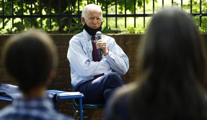 1 ad, 3 accents: How Democrats aim to win Latino votes