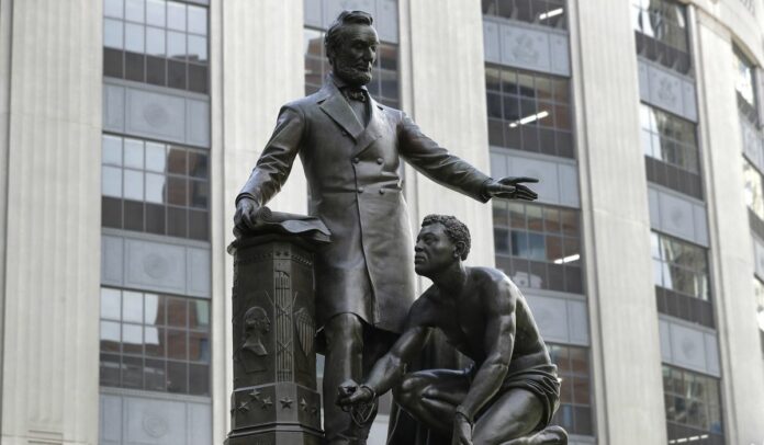 Black conservatives launch campaign to save statue of Lincoln, freed slave in Washington, D.C.