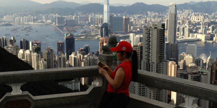 Facebook, WhatsApp Suspending Review of Hong Kong Requests for User Data