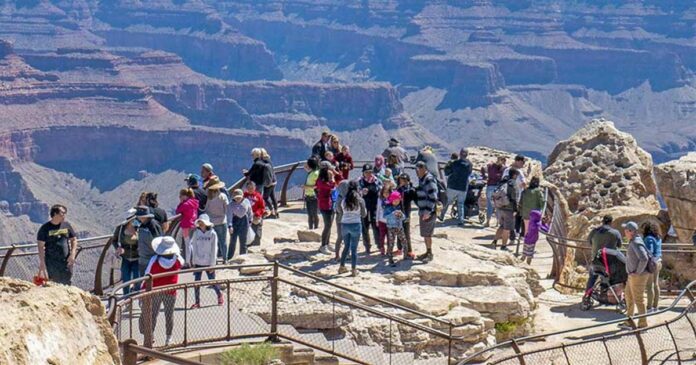 Grand Canyon hiker falls to her death trying to take photos, park says