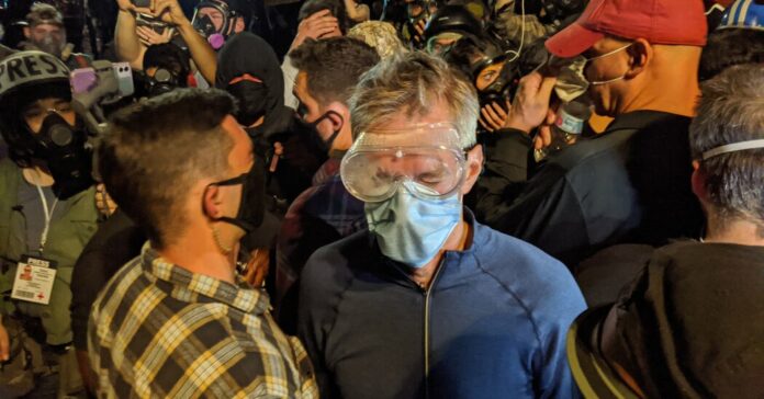 ‘It Stings’: Portland Mayor Denounces Use of Tear Gas by Federal Agents