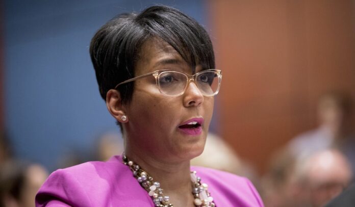 Keisha Lance Bottoms, Atlanta mayor, has coronavirus, she says