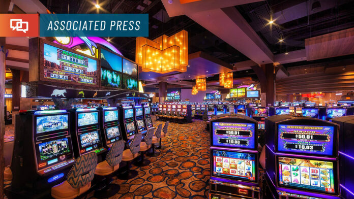 Navajo casino employees might stop receiving paychecks – St George News