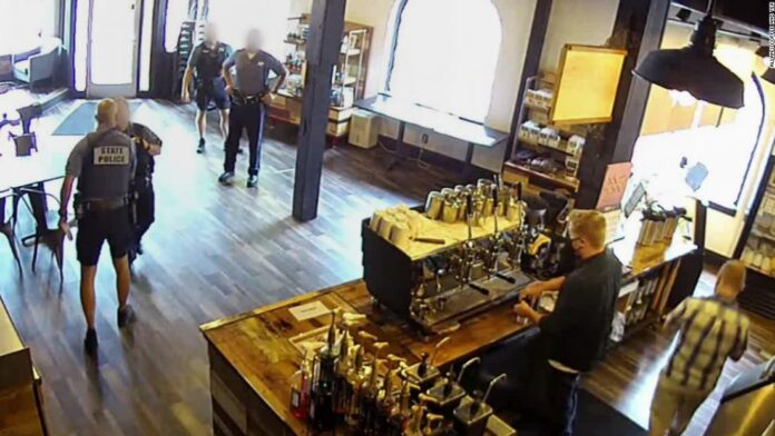 Oregon State Trooper put on leave after defying mask mandate in coffee shop