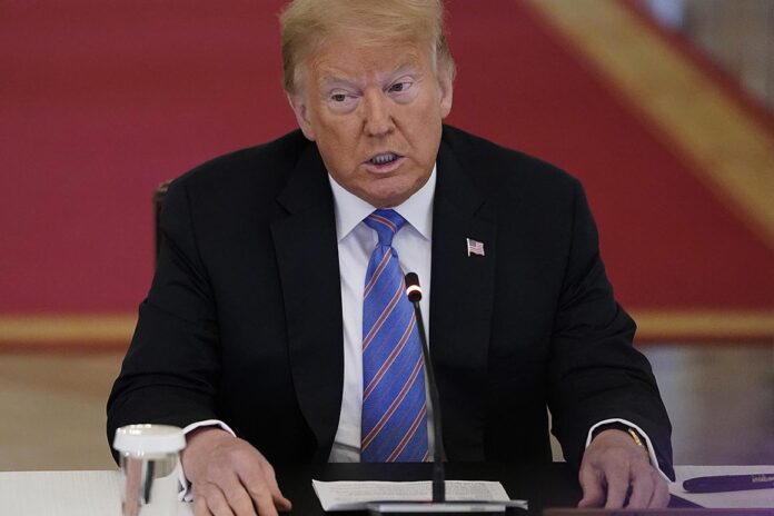 Poll: Trump job approval dips as coronavirus fears rise