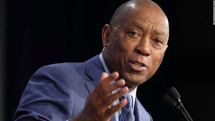 Sylvester Turner becomes latest mayor to step on the national stage by canceling Texas GOP convention