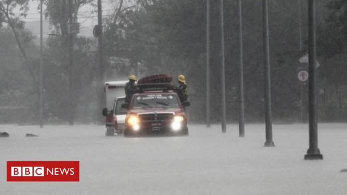 Tropical depression Hanna causes flooding in Mexico
