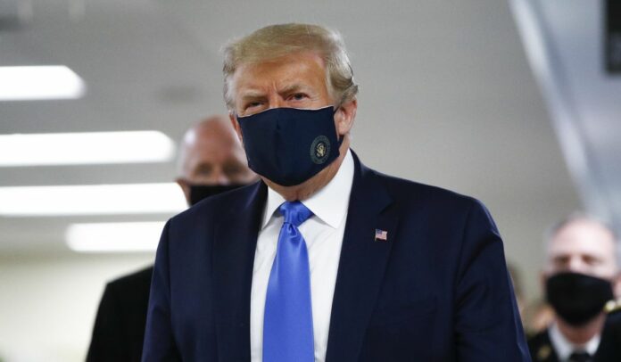 Trump wears mask in public for first time during pandemic