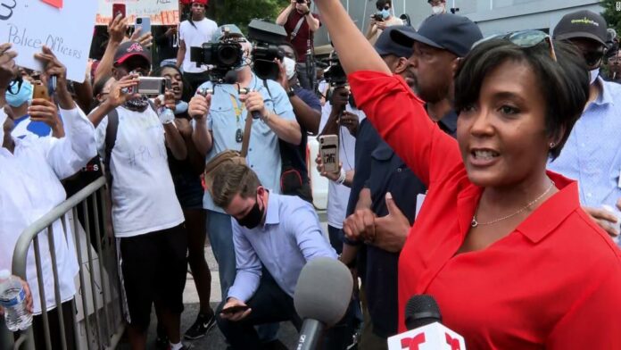 White House says Trump followed CDC guidance after Atlanta mayor accuses him of breaking mask law
