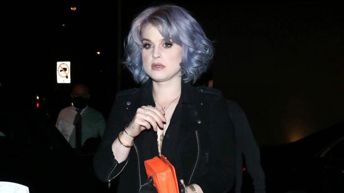 Kelly Osbourne stuns fans with her 85 pound weight-loss transformation: ‘Can you believe it?’