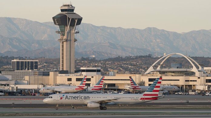 Airline pilots report seeing ‘guy in jetpack’ flying near LAX during approach