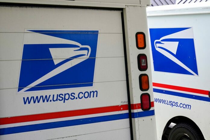 Chicago postal workers threaten to stop delivering mail after multiple employees shot on the job