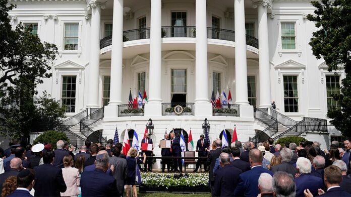 CNN shames Trump’s ‘large crowd,’ ‘little social distancing’ at WH event marking historic Mideast peace deal