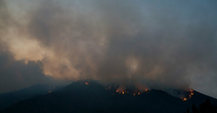 Smoke From West Coast Wildfires Spreads to the East Coast