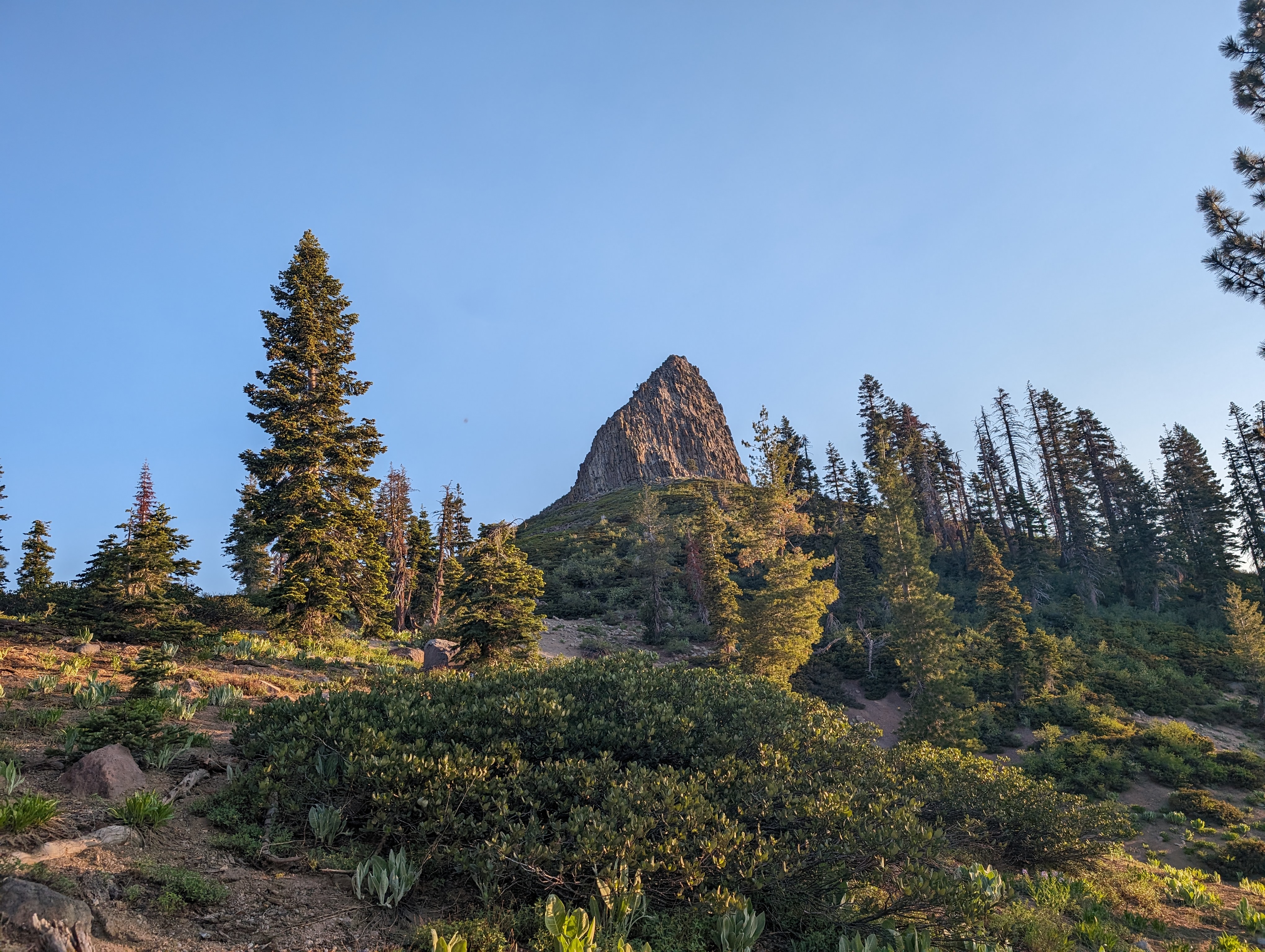 Devil&rsquo;s Peak coming into view from the south