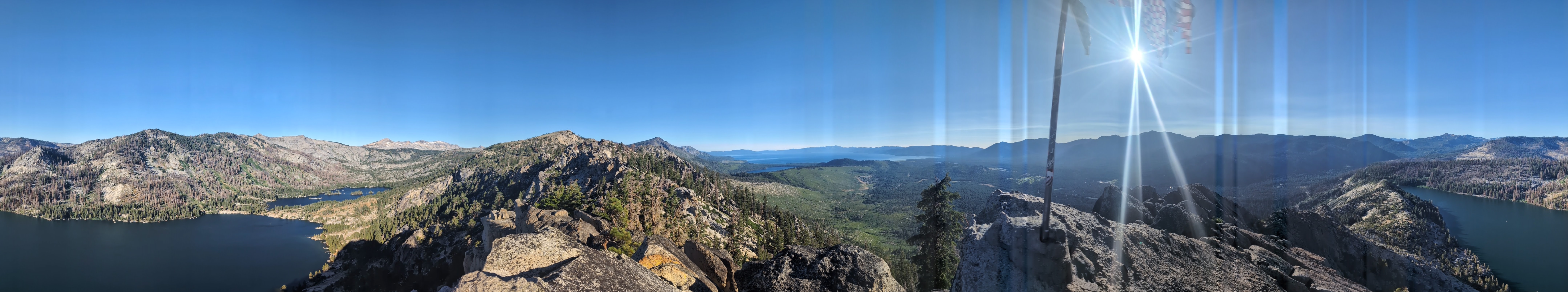 Flagpole Peak summit panorama