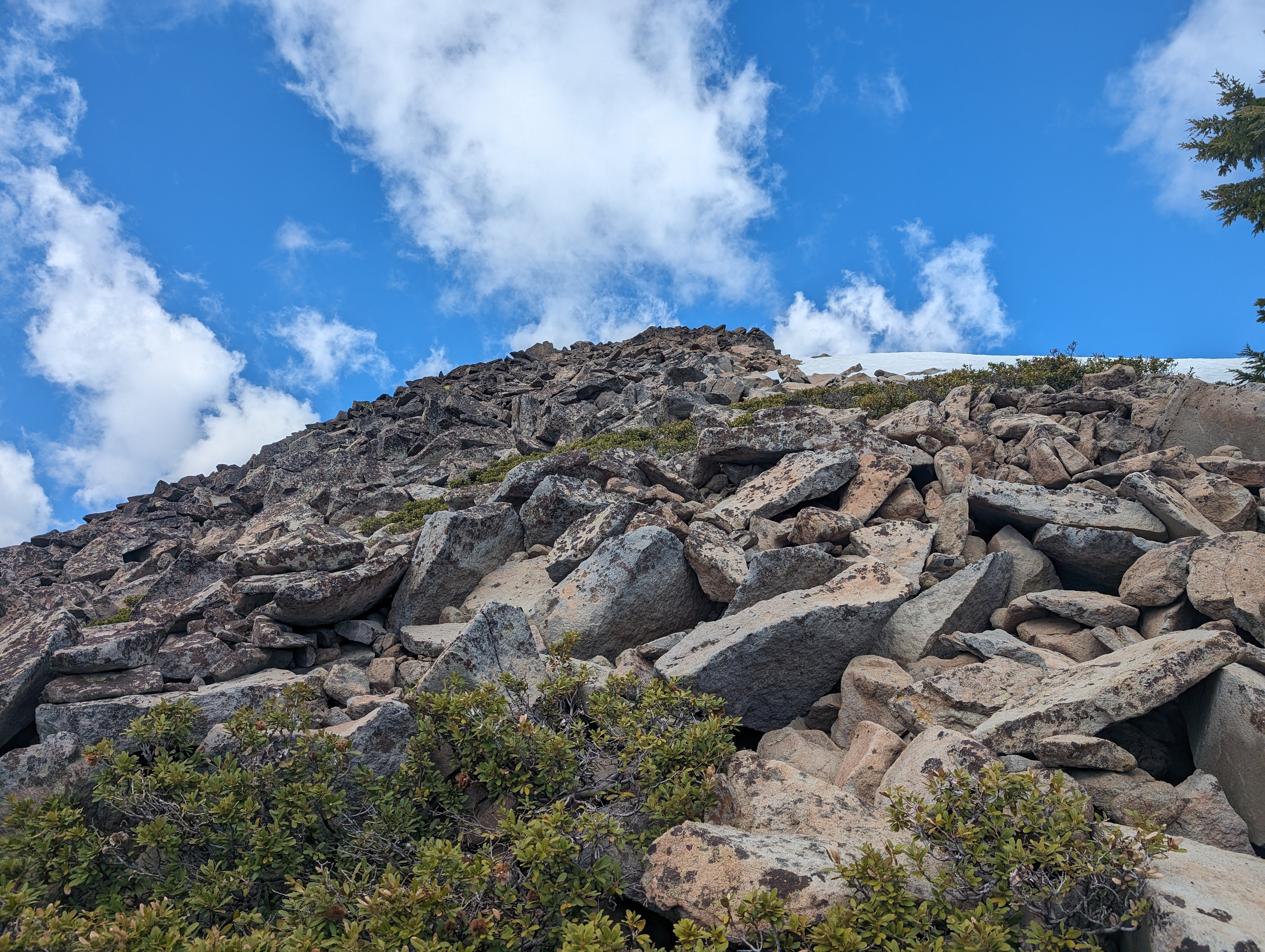 The final rock scramble to the top