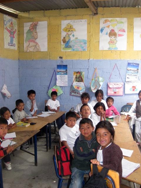 Escuela Oficial Urbana Mixta La Cienaga Handwashing Station – Guatemala